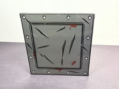 Plunderlings Plunderlong IRON CRATE 1/12 Scale Figure Add-Ons Accessories