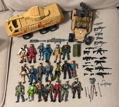 Vintage GI Joe lot 20+ figures, weapons, accessories and vehicles 1980s/1990s