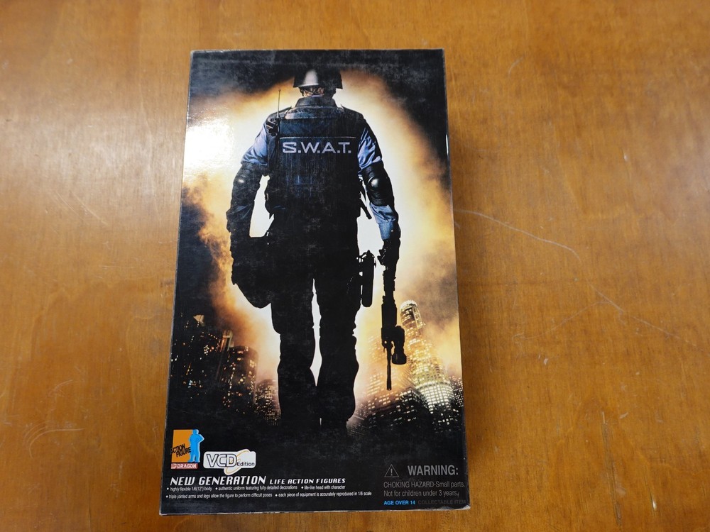SWAT Movie Samuel L. Jackson Action Figure 2003 VCD by Dragon Models 1/6 arvada