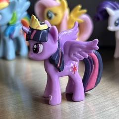 My Little Pony lot THE MANE 6 + PRINESS CELESTIA (FINDERS KEEPERS Mini) FIM G4