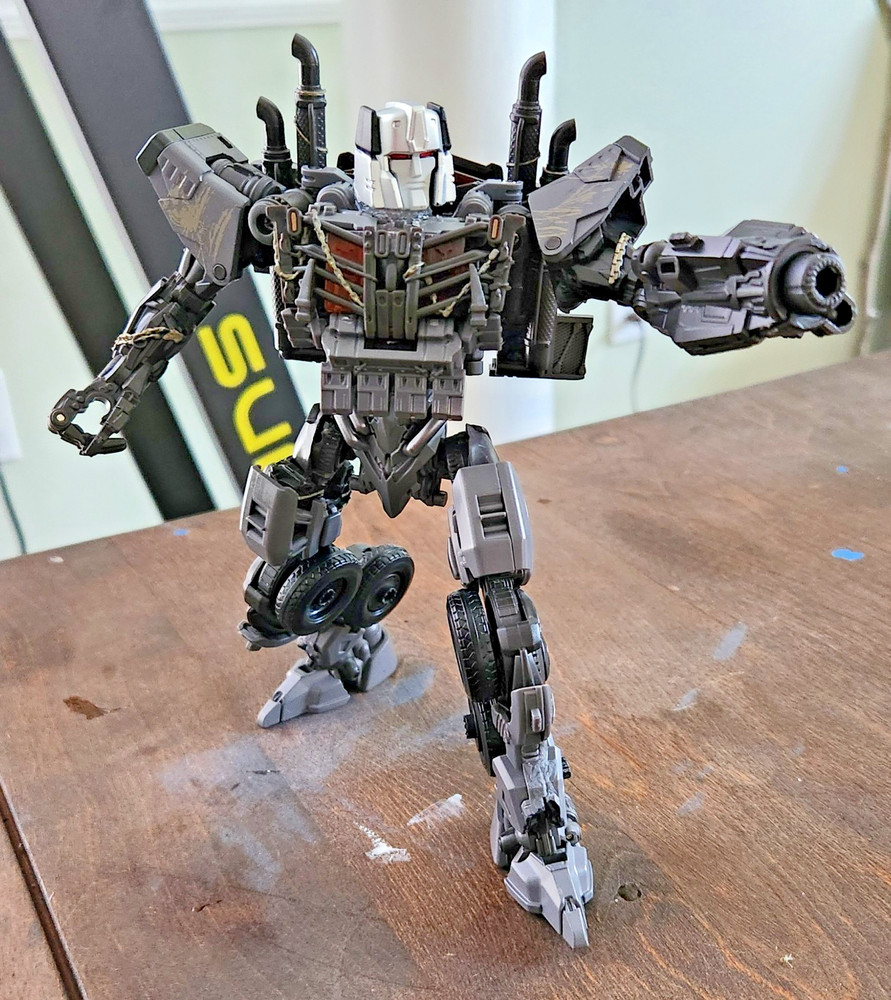 Custom Voyager Class Truck Megatron Transformers Figure