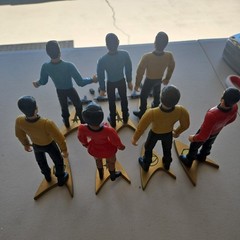 Star Trek Original Series 4.5″ Action Figures – inclucing weapons -Playmates. AB