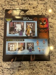 Jazwares FNAF Five Nights at Freddy’s Withered Bonnie Office Figure Set