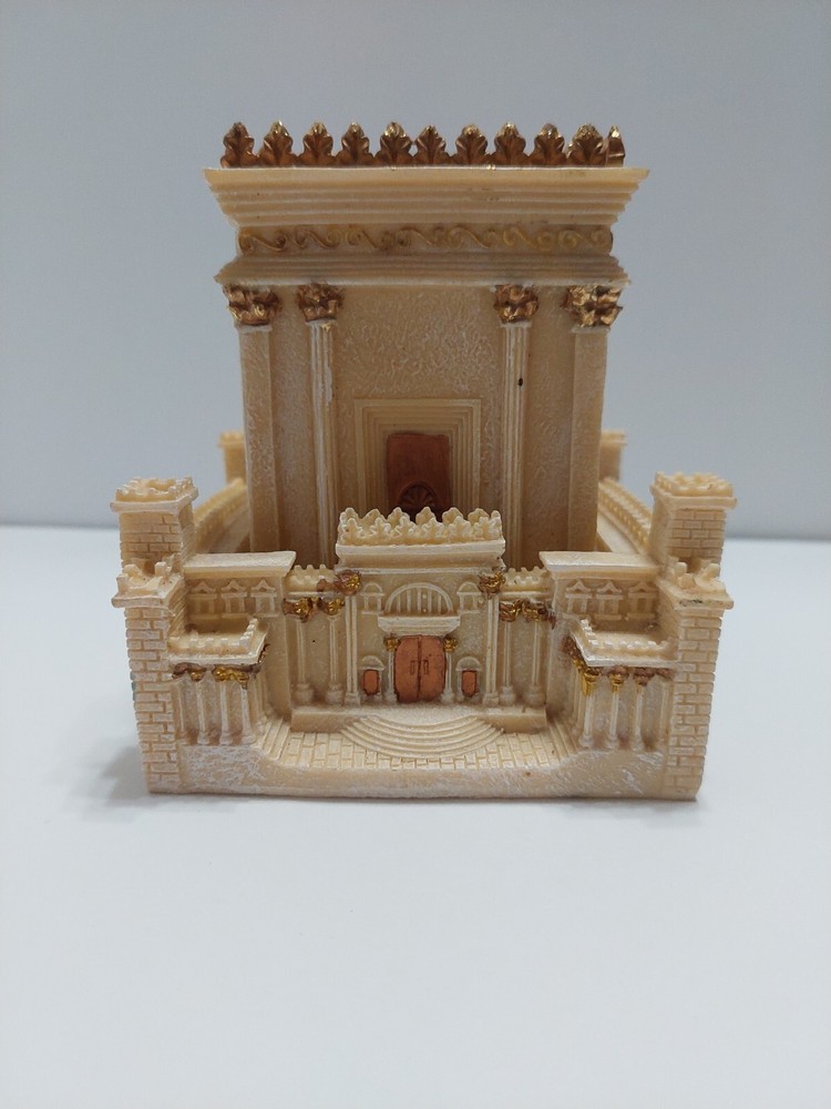 VINTAGE MODEL SCALE BONE RESIN CASTLE MAUSOLEUM 4.5″ X 4″ X 4″ BEIGE AND GOLD