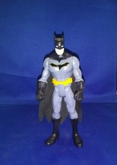 DC BATMAN 6″ Action Figure Gray Suit Batman 80 Years Mattel Ages 3 & Up