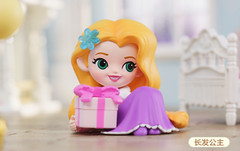 💡Pop Mart x Disney Princess Winter Gifts One Blind Box w/ One Random Figure