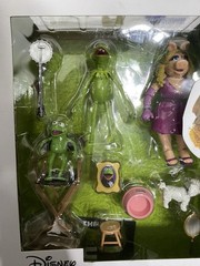 Diamond Select Toys The Muppets Kermit & Miss Piggy Set w/ Banjo Dog
