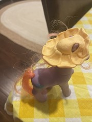 Vintage My Little Pony G2 Petal Blossom 1997 Secret Surprise Friends Jewel Eye