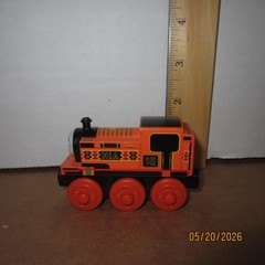 Nia Thomas & Friends Wooden Railway Magnetic Train Learning Curve
