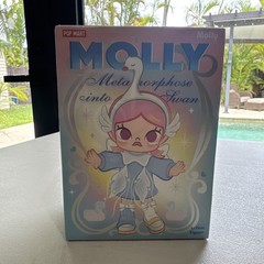 Pop Mart Molly Metamorphose into Swan Action Figure. Sealed Authentic. US Seller