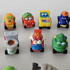 Trash Pack Trashies Moose Lot of 67 Mini Figures Toy Mixed Series