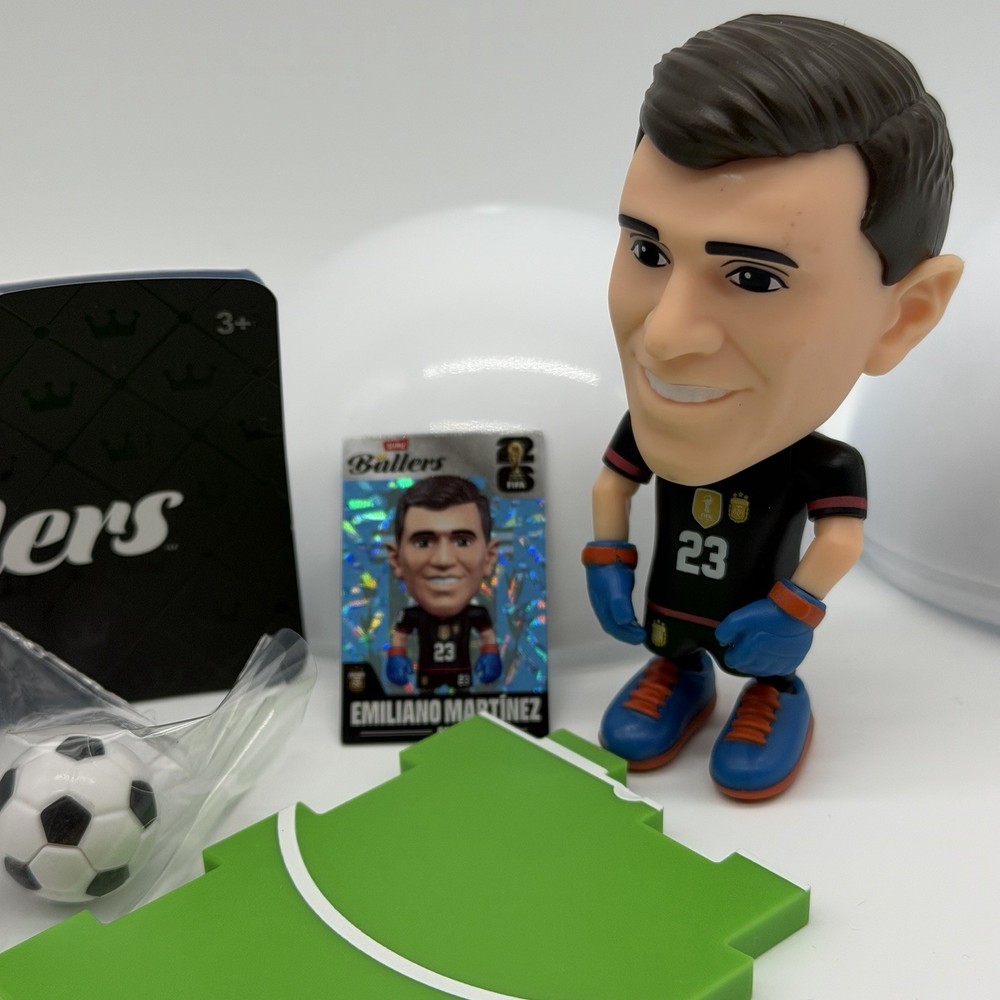 FIFA Zuru Ballers Emiliano Martinez Argentina Surprise Figure World Cup Soccer