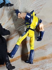 Lot of 6 X-Men Marvel Figures 4″ Gambit Wolverine Cyclops And Sabertooth?