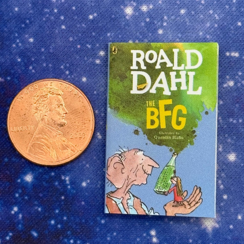 Mini Brands Book Series 1 – Roald Dahl: The BFG – Common