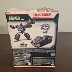 Hasbro Transformers War for Cybertron Trilogy Deseeus Army Drone Transforming 8+