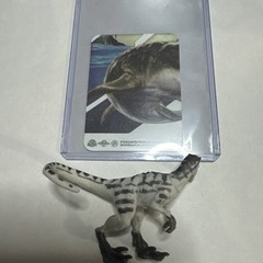2025 Jurassic World Rebirth CaptivZ Velociraptor Figure with Card – HTF