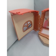 Bluey School Friends Calypso’s School Playset missing Figures Pre-school Toys