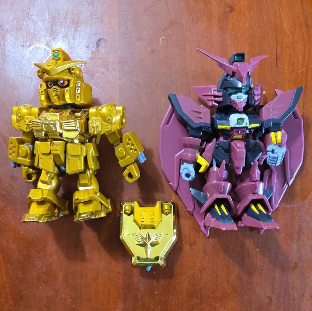 Gundam Superior Defender SD Wing Epyon & Gold Captain Gundam Action Figure