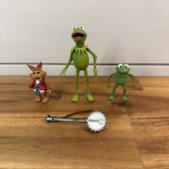 Diamond Select MUPPETS KERMIT BEAN BUNNY ROBIN Toys R Us 2016 Disney Ships Fast!