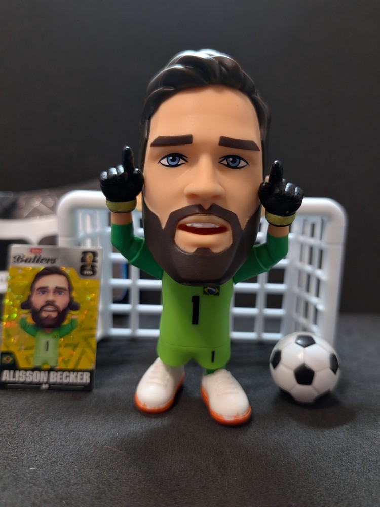 ZURU Ballers Alisson Becker Brazil Goalkeeper Figure w/ Card Ball & Goal FIFA