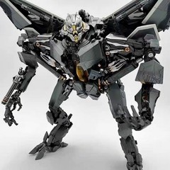 IN US _Transformation T-10 Oversized Starscream Action Figure/Collectible/Gift