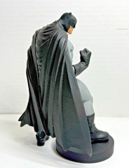 DC Designer Series ANDY KUBERT – Batman Statue Dark Knight #1384 of 5000