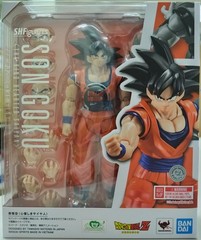 BANDAI S.H.FIGUARTS DRAGON BALL Z SON GOKU (THE KIND-HEARTED SAIYAN) FIGURE