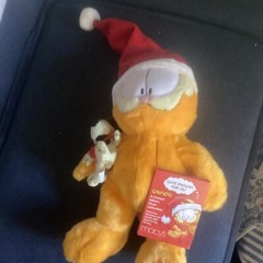 Garfield & Odie Macy’s 25 Years Christmas Plush Cat Dog 18″ Book Included