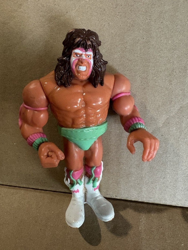 WWF Hasbro The Ultimate Warrior Action Figure 1990 Series 1 WWE Pro Wrestling