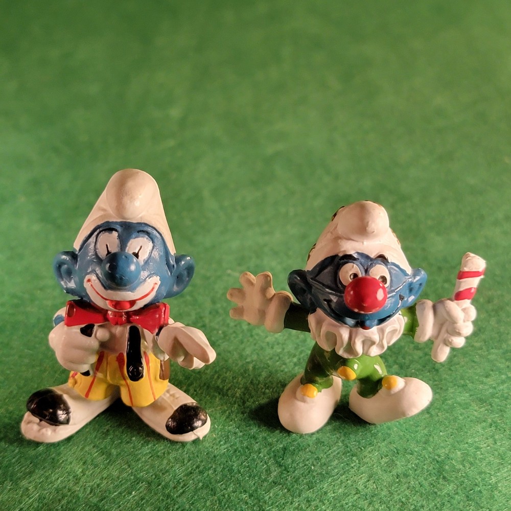 SMURFS VINTAGE PEYO SCHLEICH – LOT OF 2 CIRCUS CLOWN SMURFS 1978 FIGURES TWO