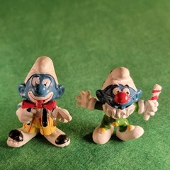 SMURFS VINTAGE PEYO SCHLEICH – LOT OF 2 CIRCUS CLOWN SMURFS 1978 FIGURES TWO
