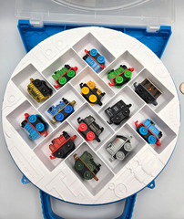 Thomas & Friends Train Tank Engine MINIS x14 in Travel Case Steam Team Classics