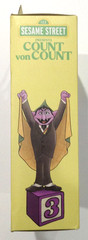 NECA / Reel Toys SESAME STREET Action Figure – COUNT von COUNT !