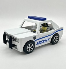 ROBL0X SHERIFF: NEIGHBORHOOD OF ROBLOXIA PATROL CAR Figure COMPLETE (NO CODE)