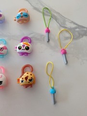 LOT SET BUNDLE 7 HASBRO LOCK STARS MINI FIGURES BLIND BAGS Keys, & Charms