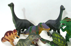 8 Dinosaurs Plus Bonus Yellies Lizard Large Figures Play Toy High Quality Dinos