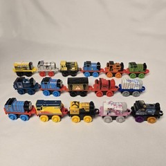 Thomas The Tank Engine & Friends Minis Huge Lot Of 16 Micro Trains