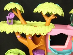 LPS Magic Motion Treehouse with Littlest Pet. Shop animals and accessories.