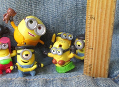 Lot Of 9 MINION DESPICABLE ME SMALL FIGURES SML11