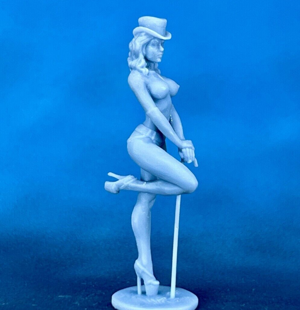 Action Figure cabaret dancer 60mm Resin Figure. Tabletop Miniature