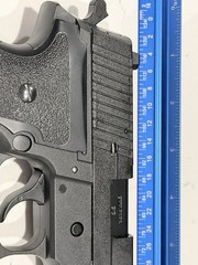 1:1 Sig Sauer P226 Toy Gun Nonfiring Metal Extremely Rare Collectible Pistol 226