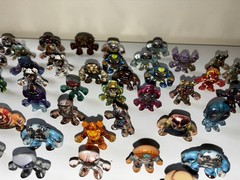 Lot of 98 Spin Master Million Warriors Mixed Series Figures Toys