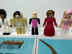Large Mixed Lot Roblox Action Figures Character Toys With Accessories NO CODES