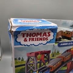 Thomas & Friends 3-IN-1 Package Pickup Annie & Clarabel Train *DAMAGED Box HTF