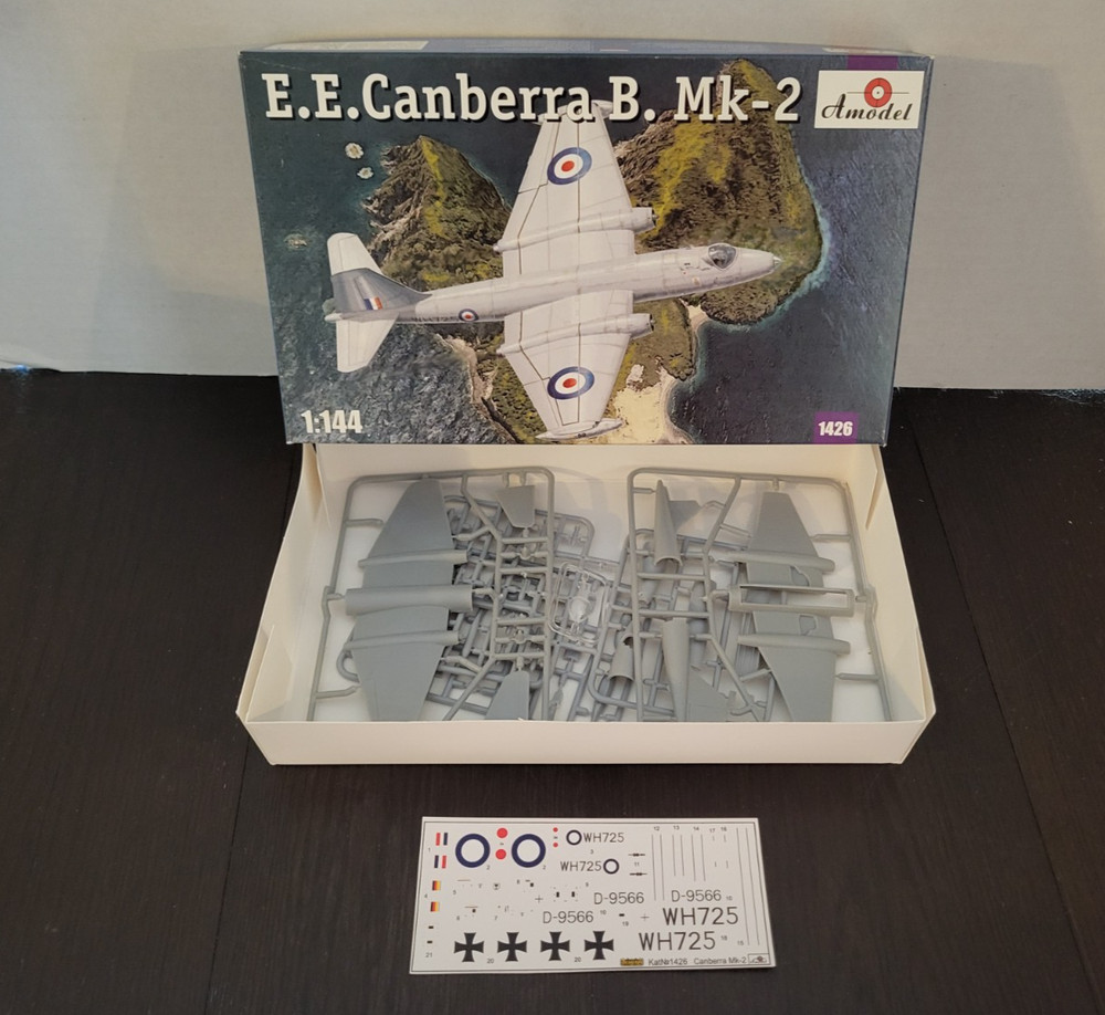 E.E. Canberra B. Mk-2 1:144 AMODEL Plane Model Kit MIB NEW Unbuilt