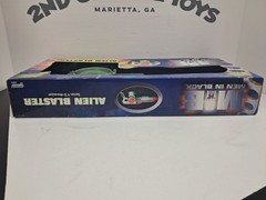 Men In Black – ALIEN BLASTER SERIES 4 D-ATOMIZER – New – Galoob – 1997