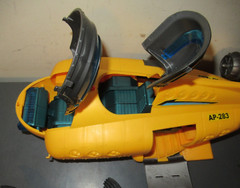Animal Planet Deep Sea Yellow Submarine AP-283 And Sea Life Toy