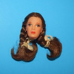 VTG 1974 Mego Wizard of Oz Dorothy 8″ Dolls x 2 + Toto + 2 Baskets + X-tras