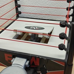 WWE Monday Night Raw Wrestling Ring W/Flex Ropes & Spring-loaded Mat W/ Sounds