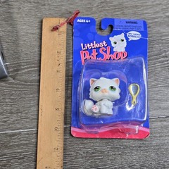 Hasbro Littlest Pet Shop 50012 Persian Cat Figure Bobble Head Mirror 2004 NIB